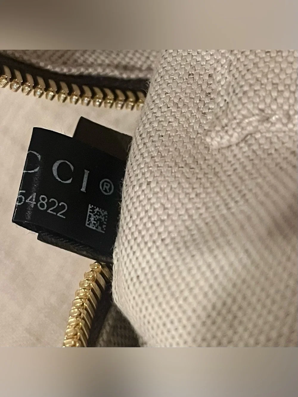 Gucci $2300 Blondie Quilted Crossbody Camera Bag 742360